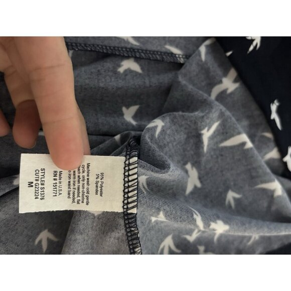 NEW Gilli Navy Blue Bird Pattern Slinky Skirt Size M Pull On Stretch Stichfix - Picture 10 of 10